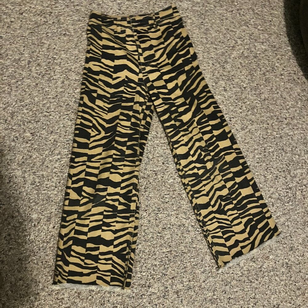 BILLIABONG CHEETAH wide legged flair jeans